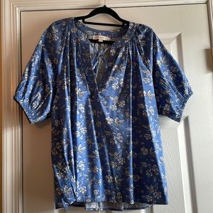 NWOT Loft blue floral top Large spring 2022